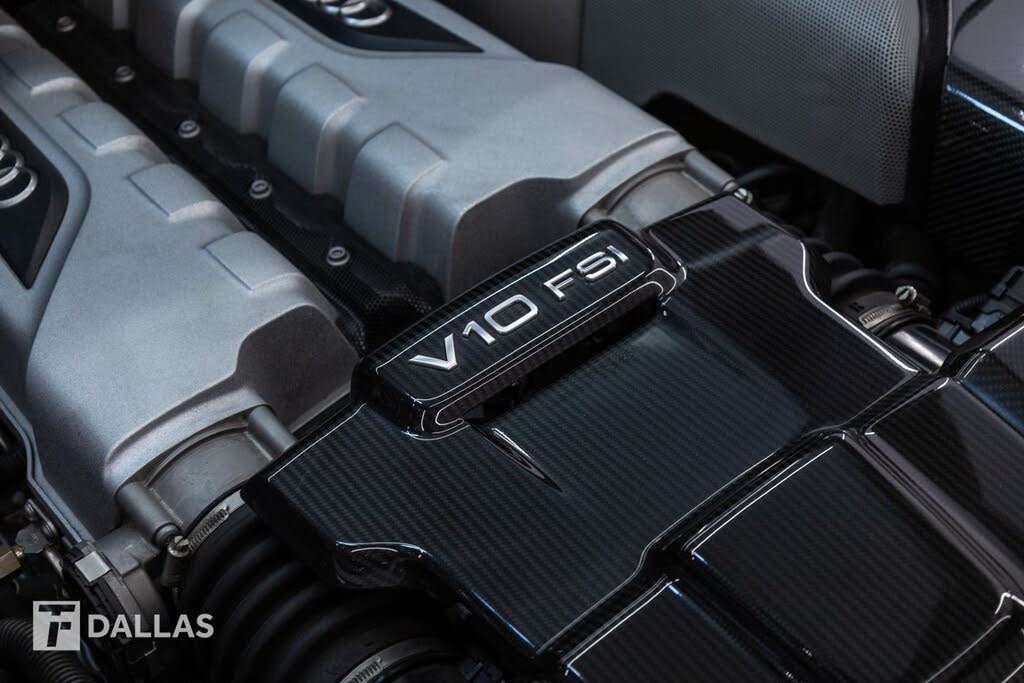 2014 Audi R8 quattro V10 Coupe AWD photo 10 of 24