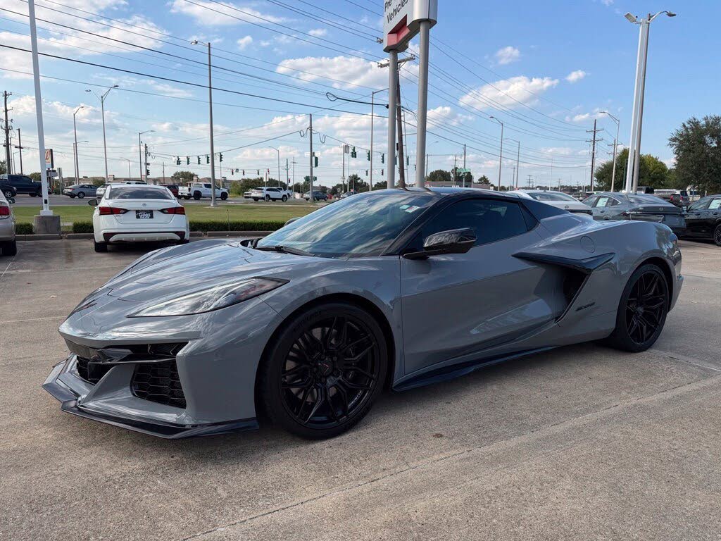 2025 Chevrolet Corvette Z06 3LZ Convertible RWD photo 2