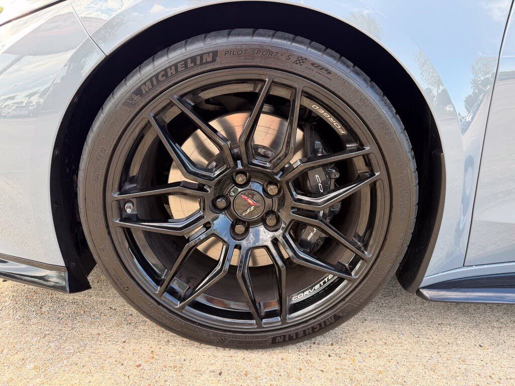 2025 Chevrolet Corvette Z06 3LZ Convertible RWD photo 11