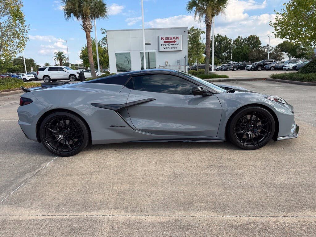 2025 Chevrolet Corvette Z06 3LZ Convertible RWD photo 7