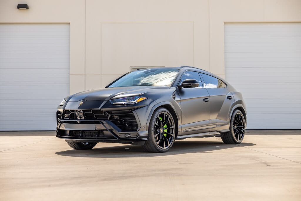 2022 Lamborghini Urus AWD