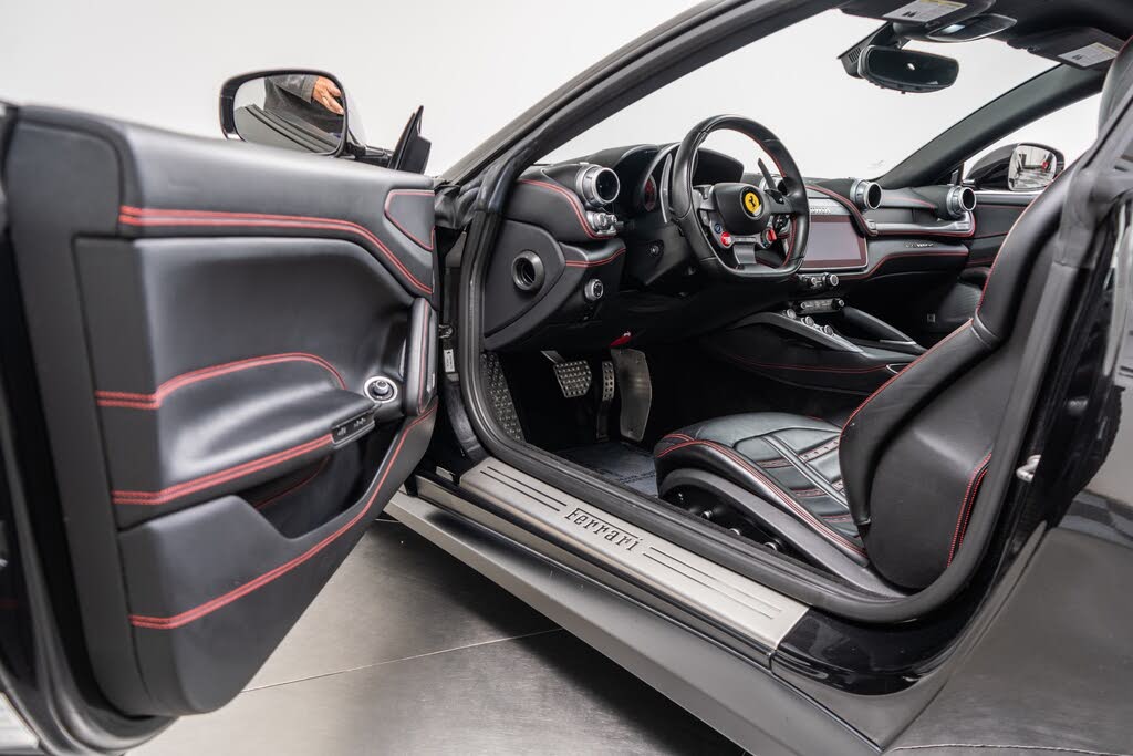 2019 Ferrari GTC4Lusso AWD photo 23