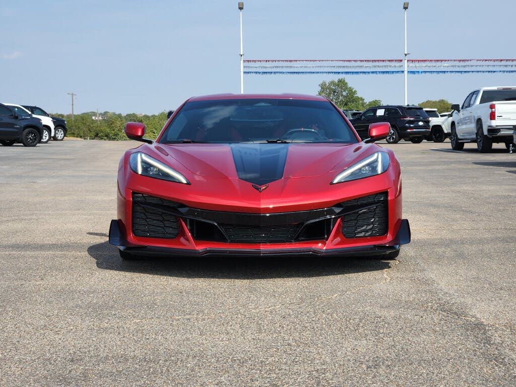 2025 Chevrolet Corvette Z06 3LZ Coupe RWD photo 2