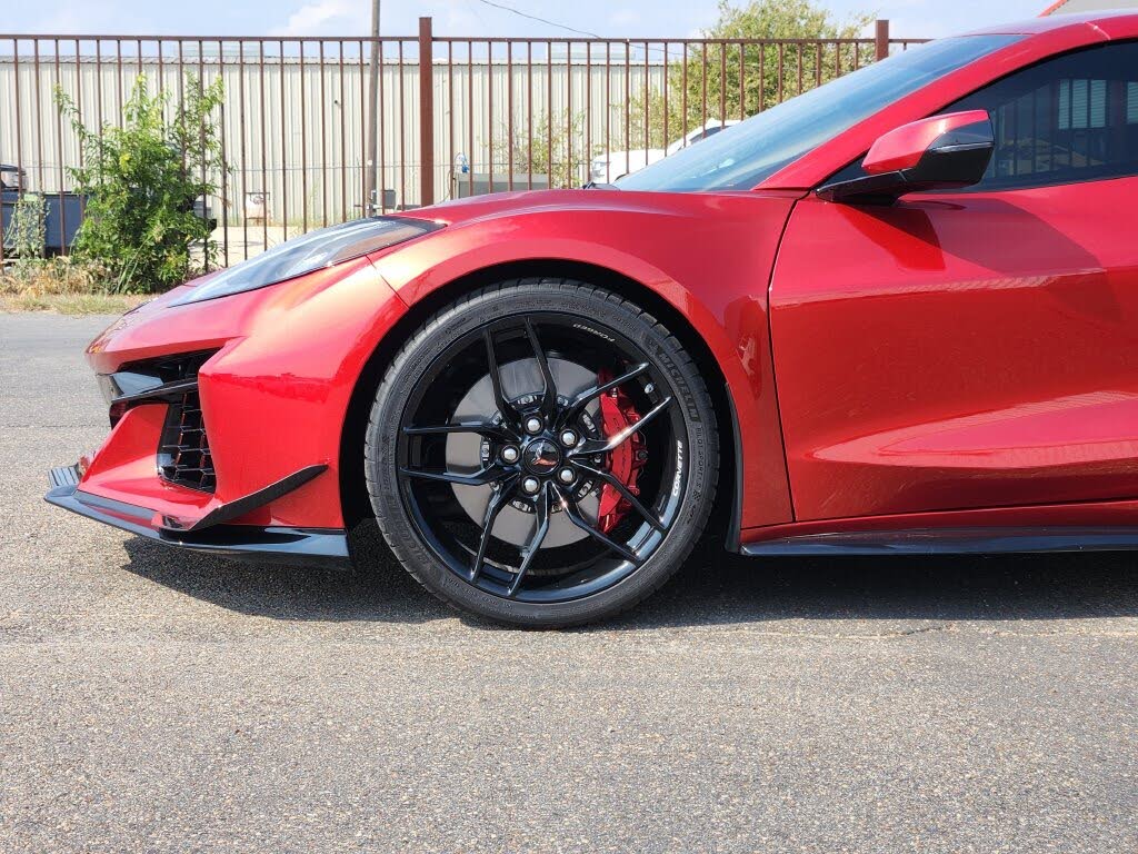 2025 Chevrolet Corvette Z06 3LZ Coupe RWD photo 9
