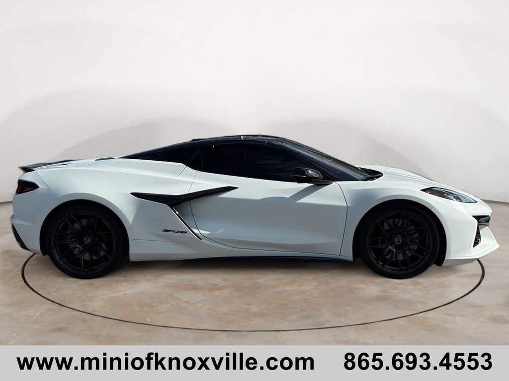 2025 Chevrolet Corvette Z06 3LZ Convertible RWD photo 2