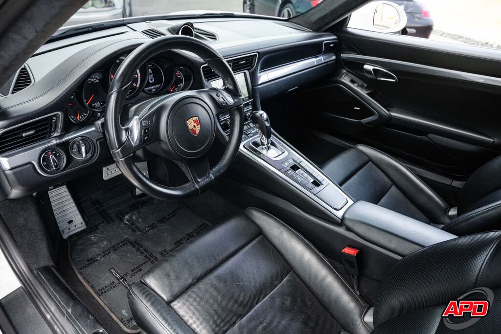 2015 Porsche 911 Turbo Coupe AWD photo 2 of 24
