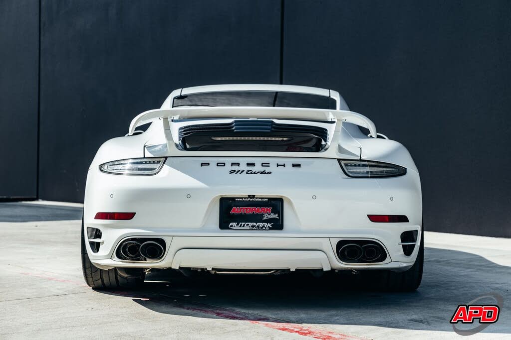 2015 Porsche 911 Turbo Coupe AWD photo 17 of 24