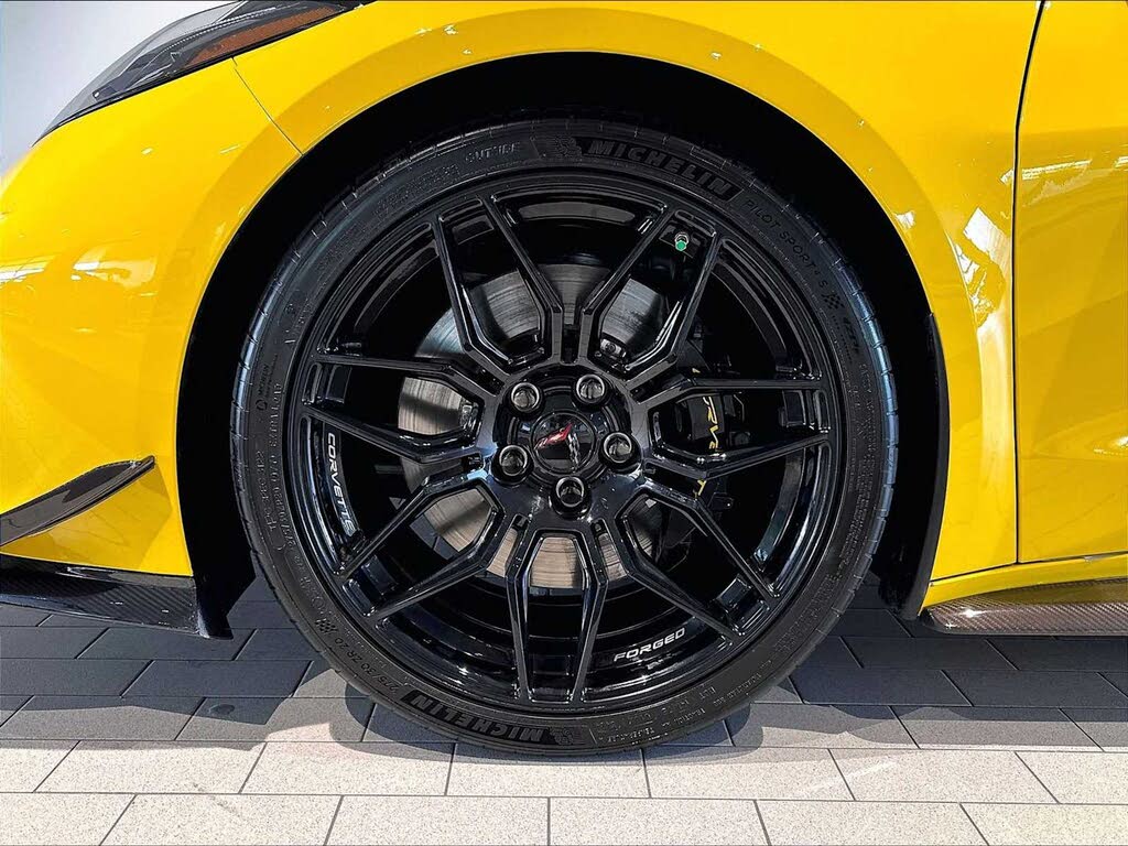 2025 Chevrolet Corvette Z06 3LZ Convertible RWD photo 12