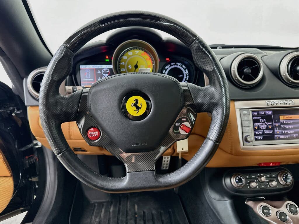 2014 Ferrari California Roadster photo 16