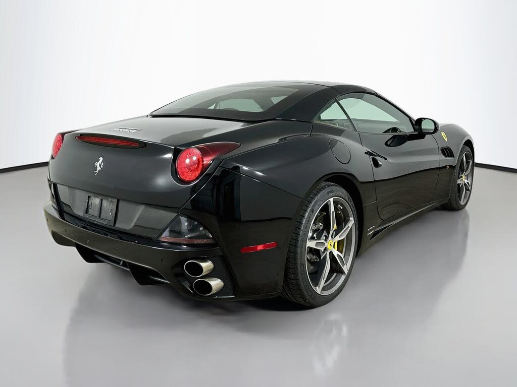 2014 Ferrari California Roadster photo 5