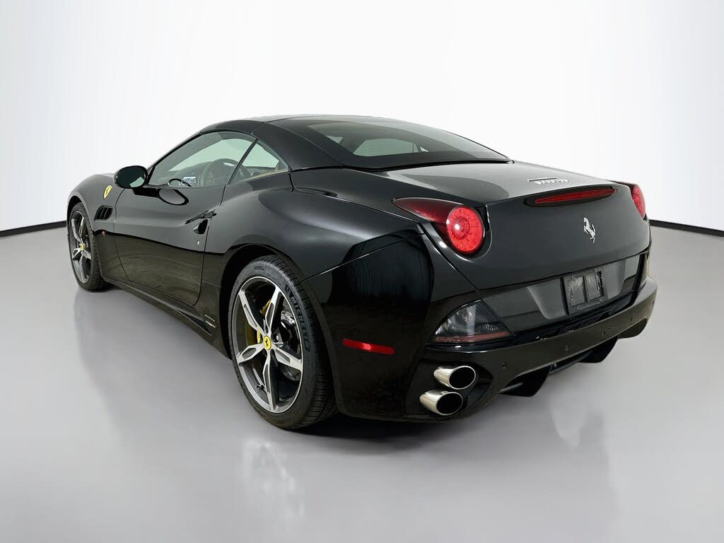 2014 Ferrari California Roadster photo 7