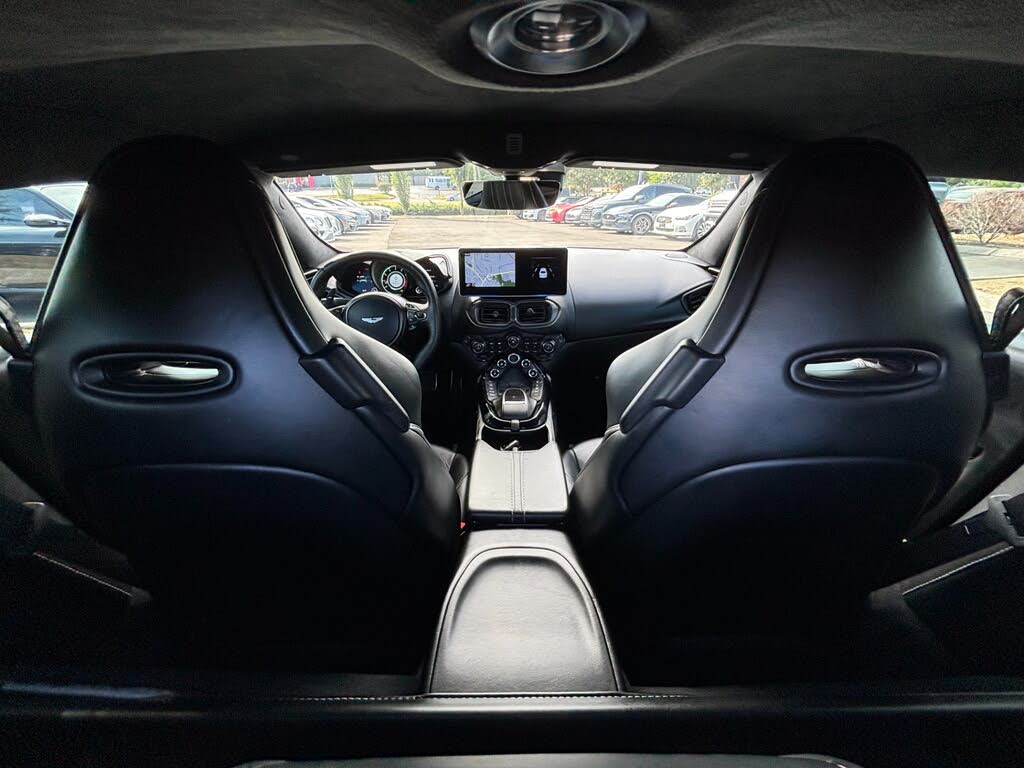 2019 Aston Martin Vantage RWD photo 20