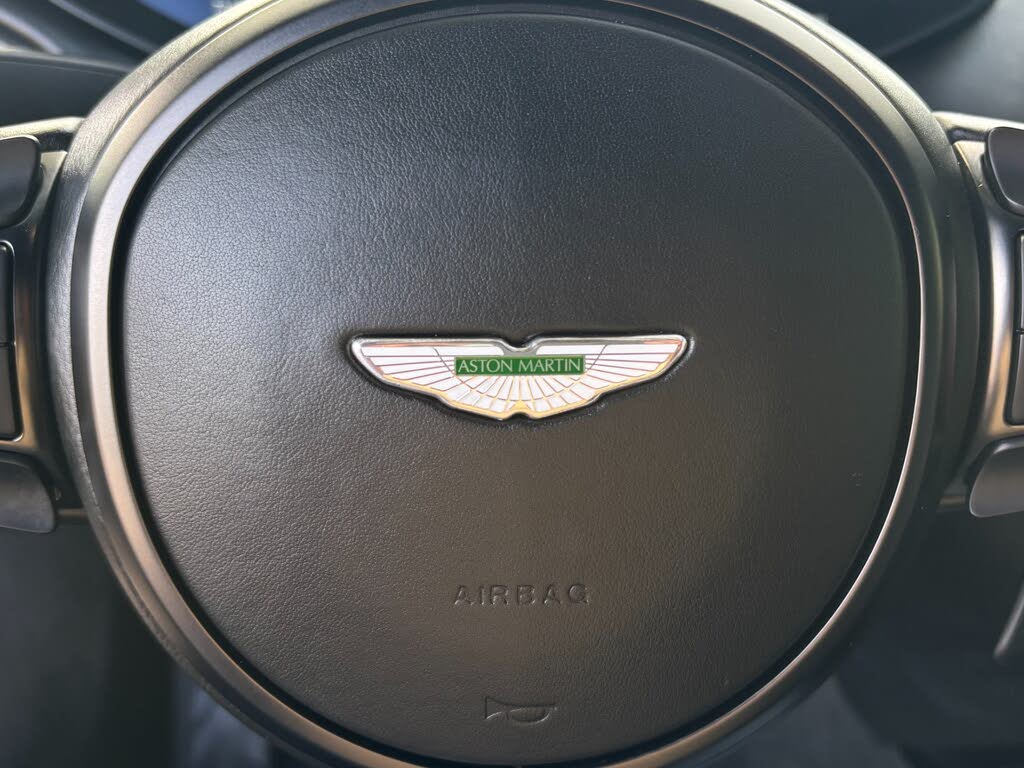 2019 Aston Martin Vantage RWD photo 24