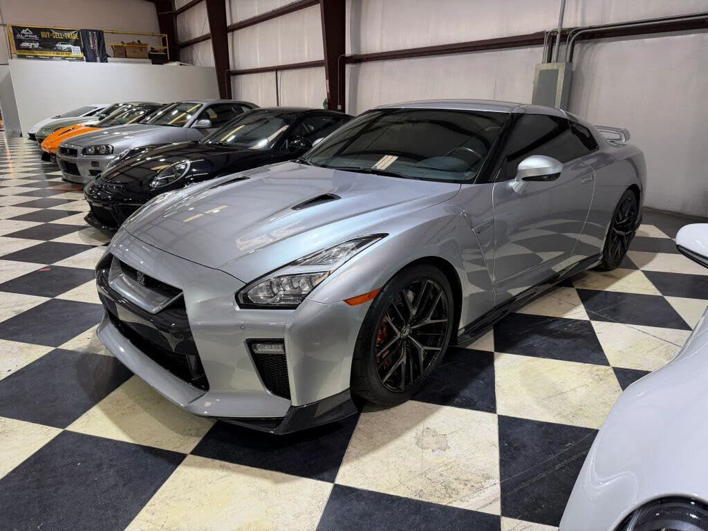2017 Nissan GT-R Premium