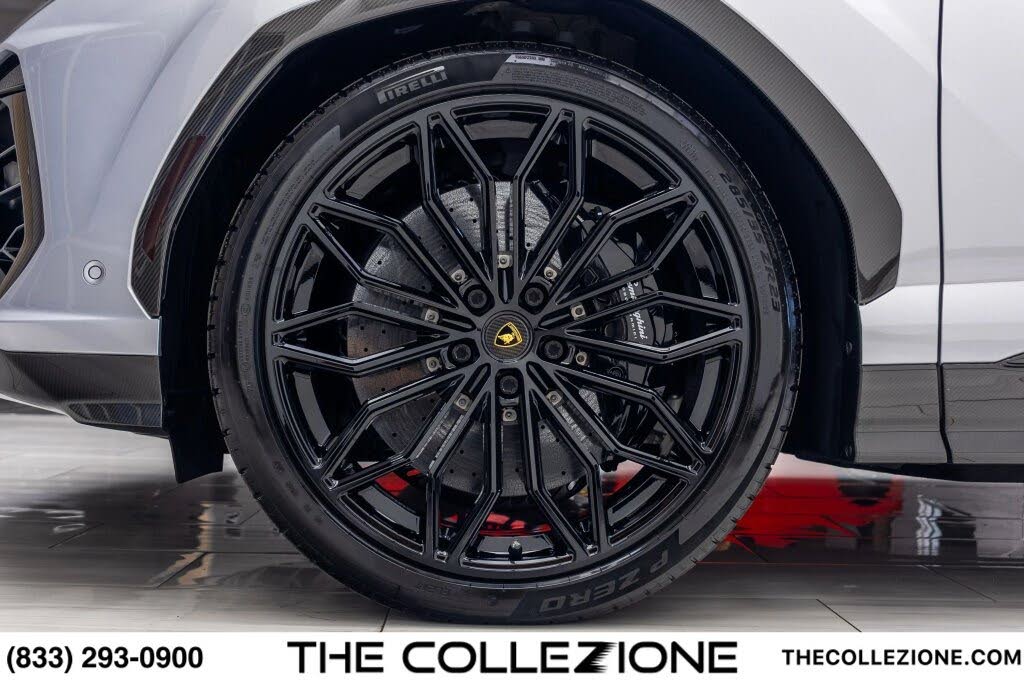 2026 Lamborghini Urus SE AWD photo 11