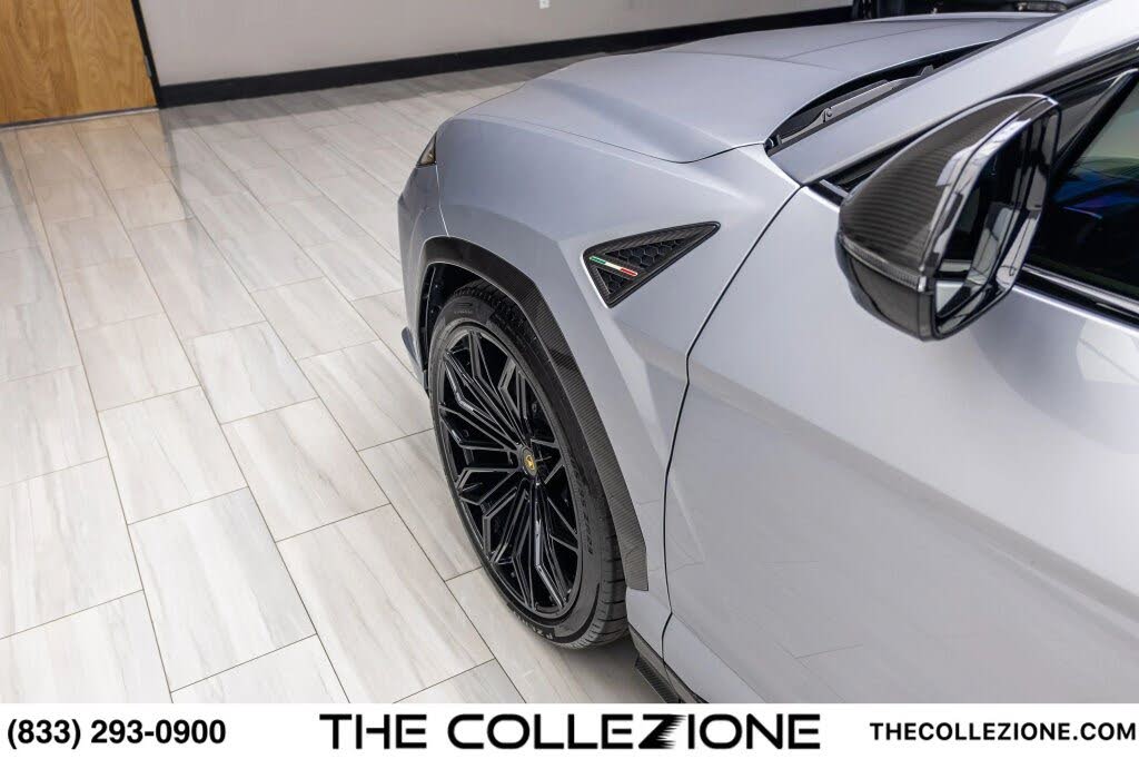 2026 Lamborghini Urus SE AWD photo 15