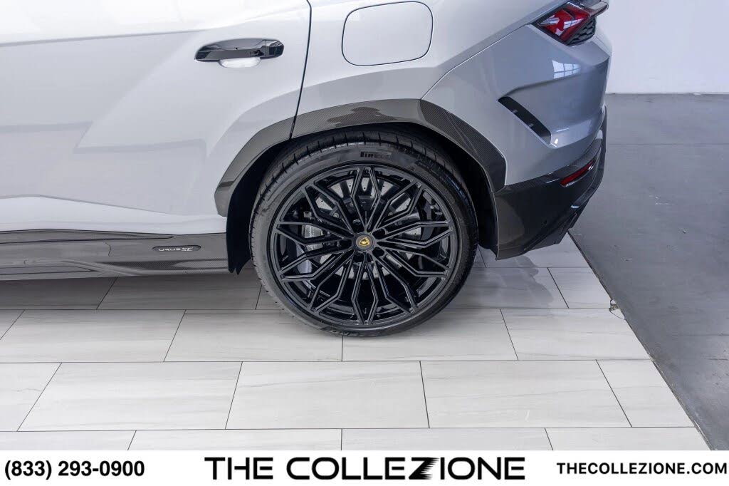 2026 Lamborghini Urus SE AWD photo 20