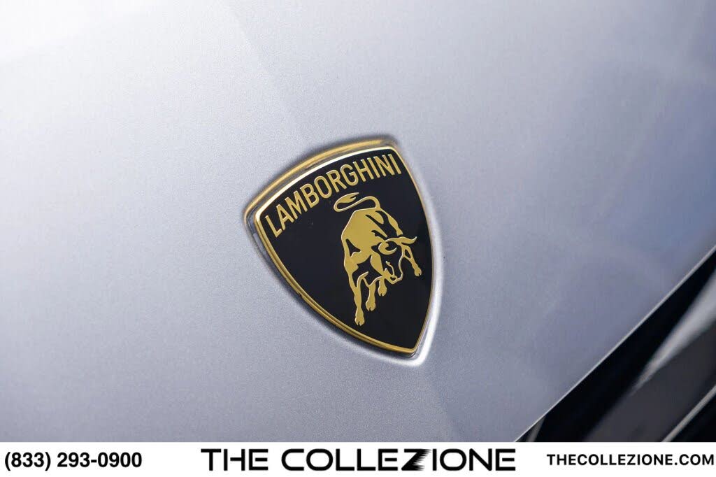 2026 Lamborghini Urus SE AWD photo 5