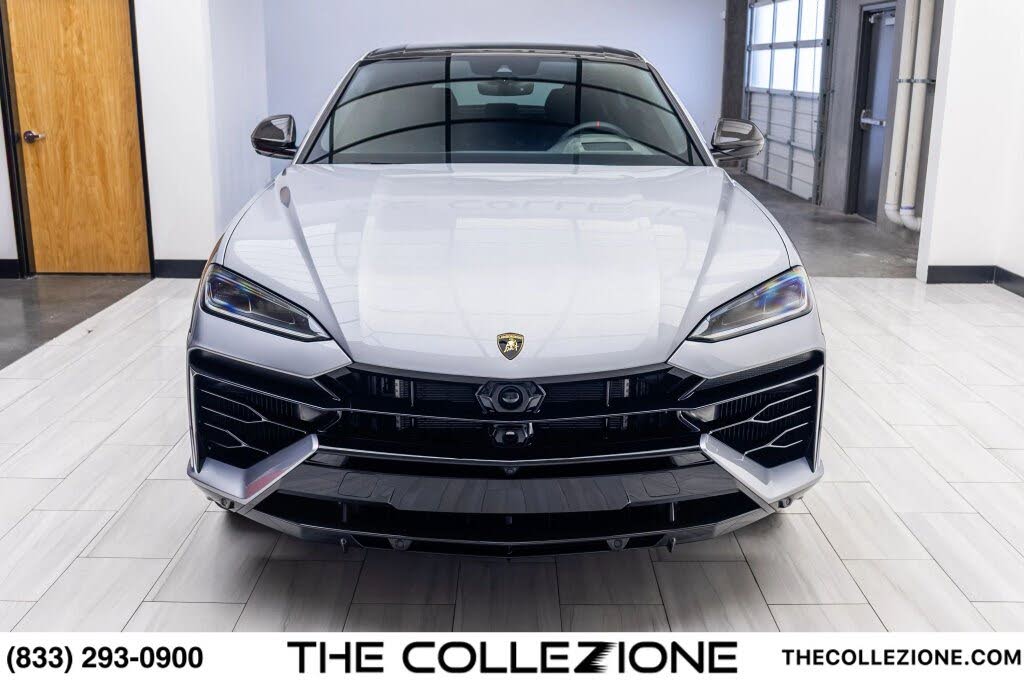 2026 Lamborghini Urus SE AWD photo 7