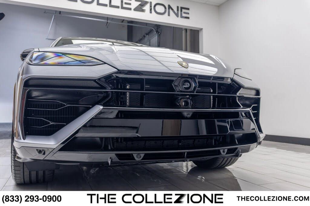 2026 Lamborghini Urus SE AWD photo 8
