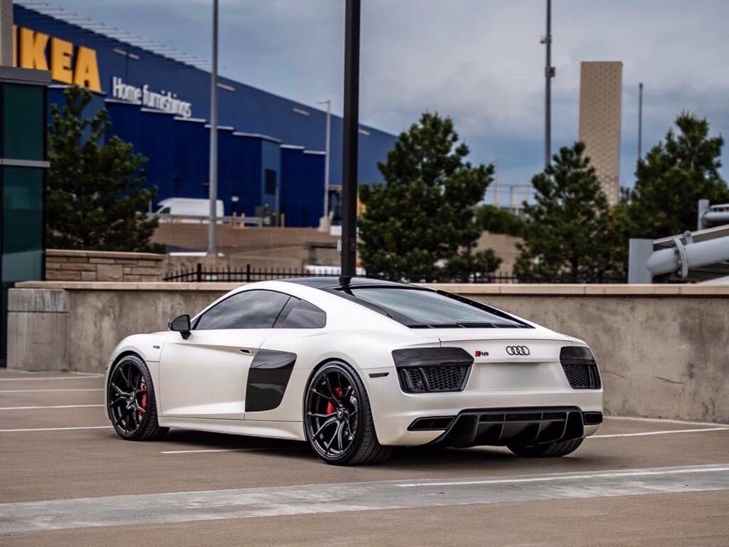 2017 Audi R8 quattro V10 Coupe AWD photo 3 of 14