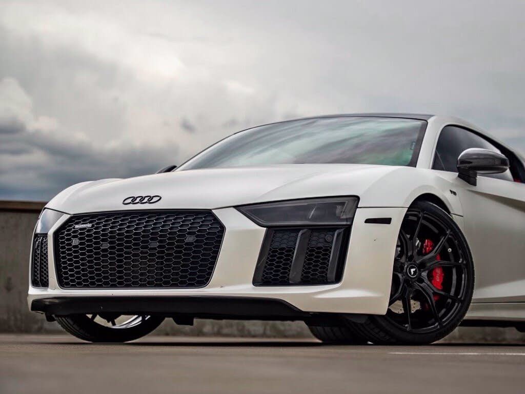 2017 Audi R8 quattro V10 Coupe AWD photo 5 of 14