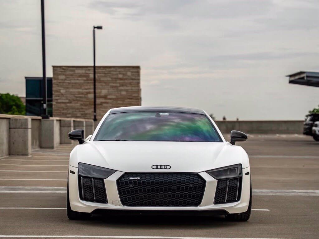2017 Audi R8 quattro V10 Coupe AWD photo 6 of 14