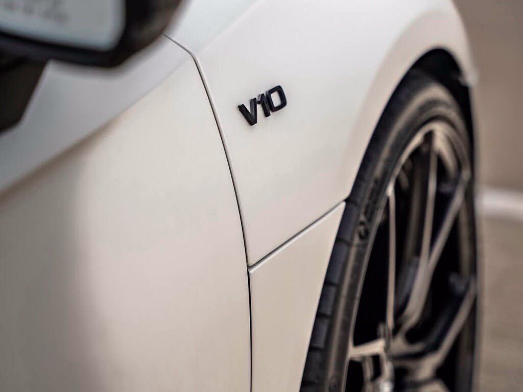 2017 Audi R8 quattro V10 Coupe AWD photo 8 of 14
