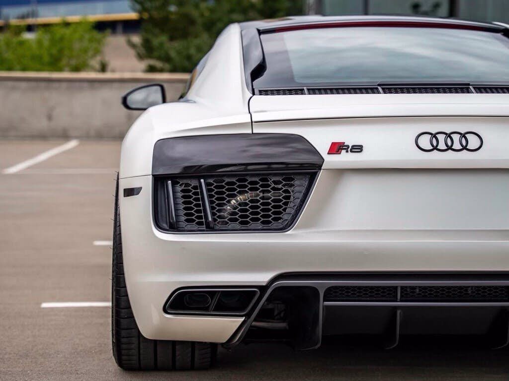 2017 Audi R8 quattro V10 Coupe AWD photo 10 of 14