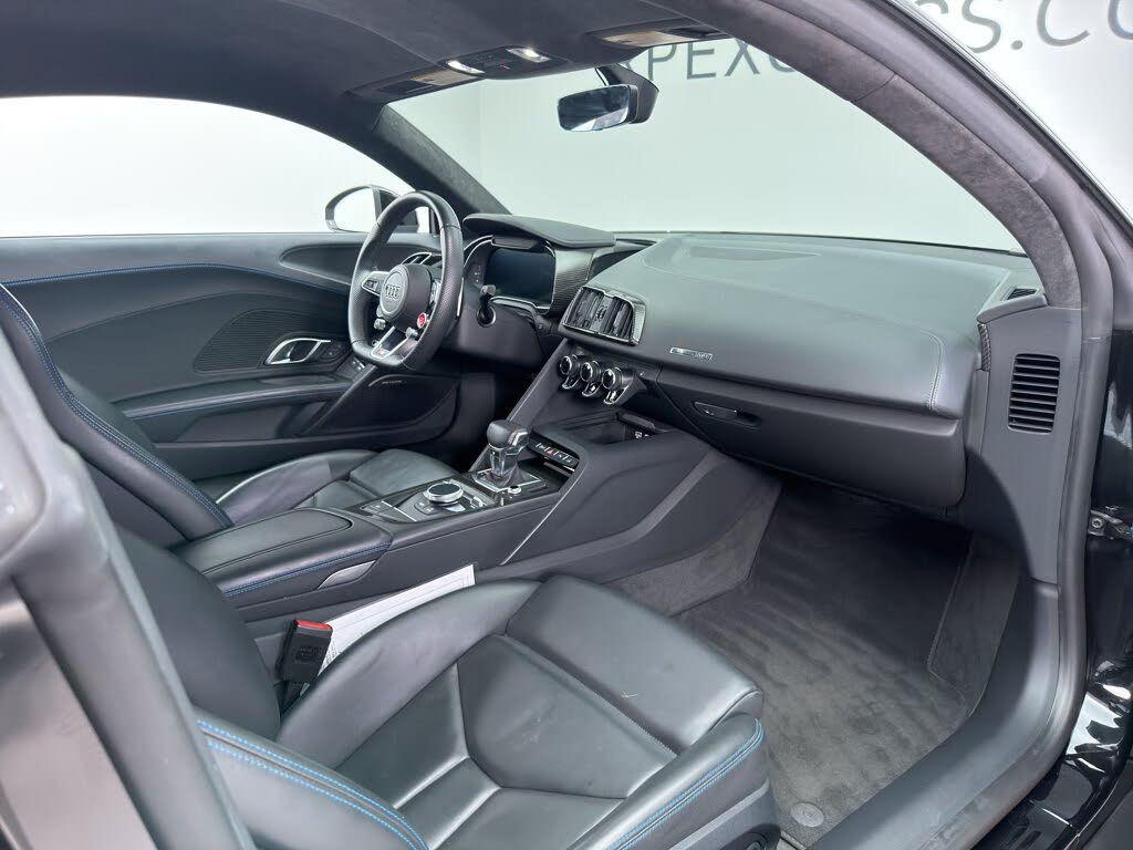 2022 Audi R8 V10 Performance Coupe RWD photo 18 of 22
