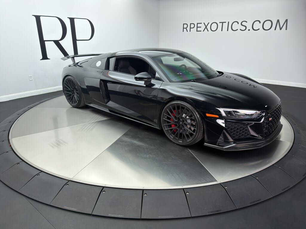 2022 Audi R8 V10 Performance Coupe RWD photo 8 of 22