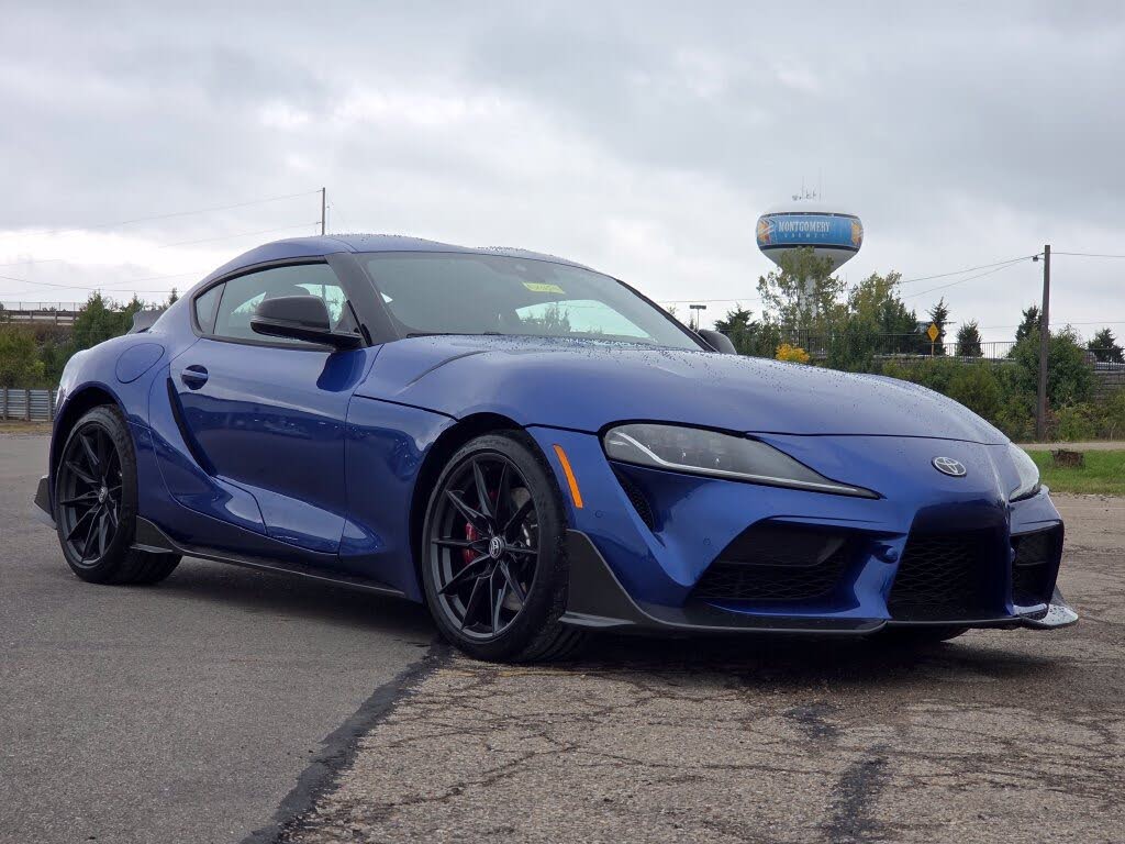 2024 Toyota Supra 3.0 RWD photo 2 of 24
