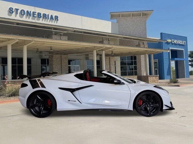 2024 Chevrolet Corvette Z06 3LZ Coupe RWD photo 2