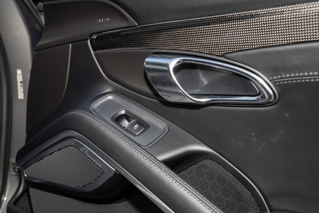 2016 Porsche 911 Turbo S Coupe AWD photo 22 of 24