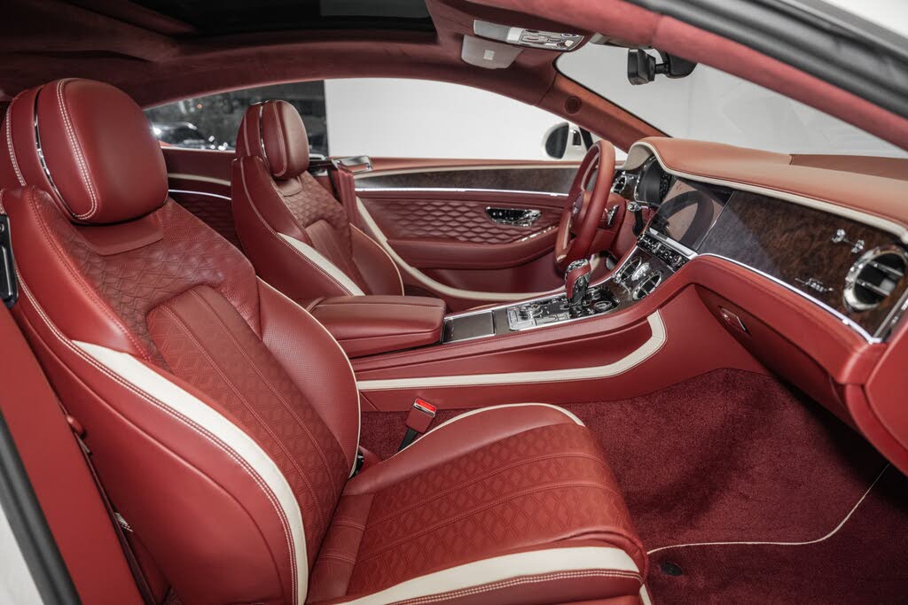 2025 Bentley Continental GT photo 2