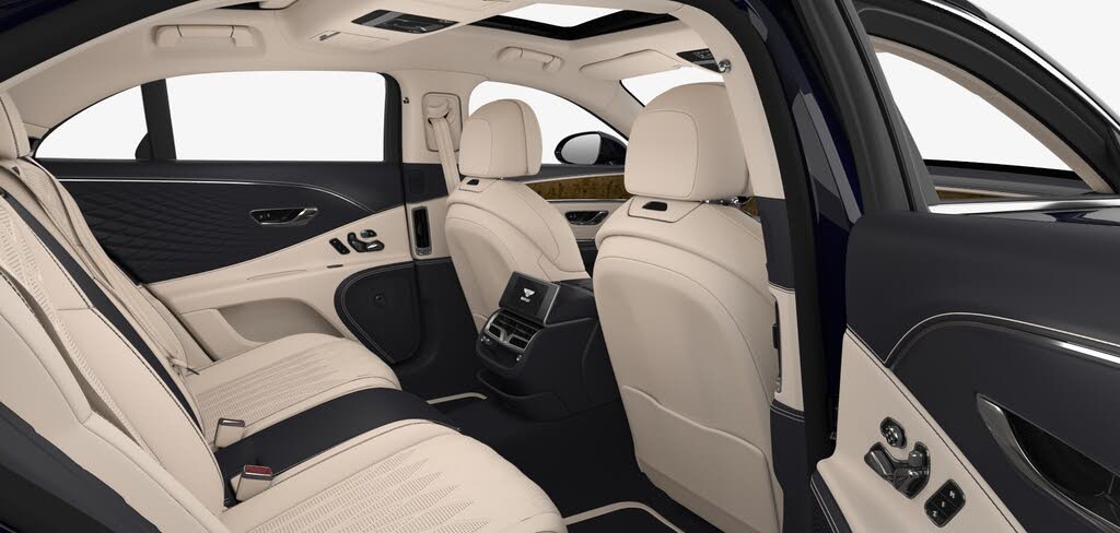 2026 Bentley Flying Spur Azure AWD photo 7