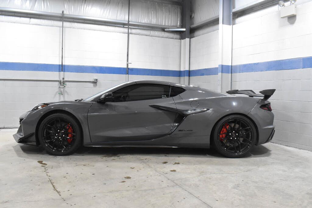 2024 Chevrolet Corvette Z06 3LZ Coupe RWD photo 13