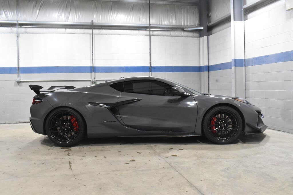 2024 Chevrolet Corvette Z06 3LZ Coupe RWD photo 17