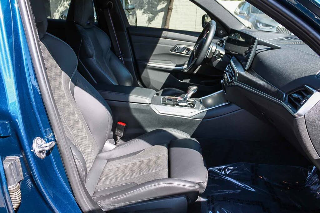 2023 BMW M3 Competition RWD photo 16
