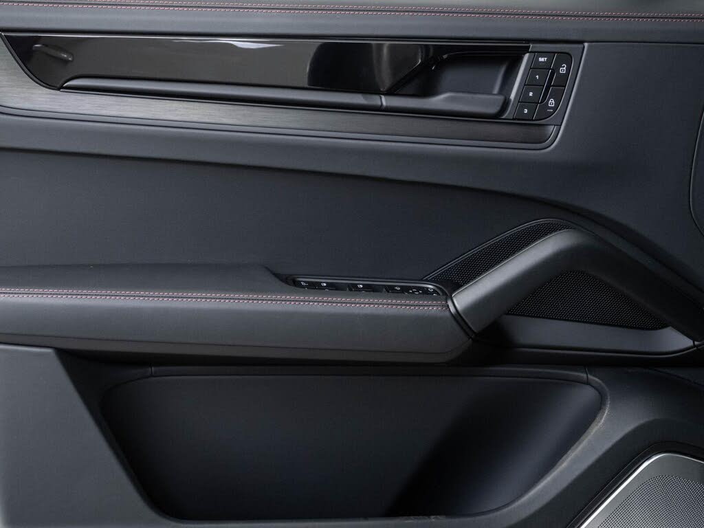 2026 Porsche Cayenne Coupe GTS AWD photo 6 of 24