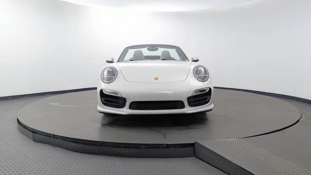 2015 Porsche 911 Turbo Cabriolet AWD photo 11 of 24