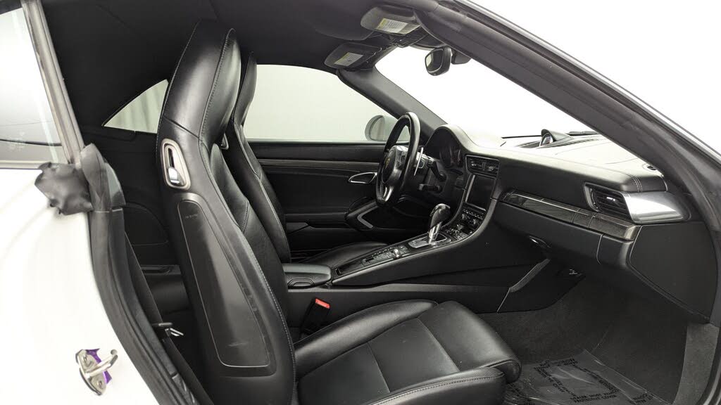 2015 Porsche 911 Turbo S Cabriolet AWD photo 18 of 24