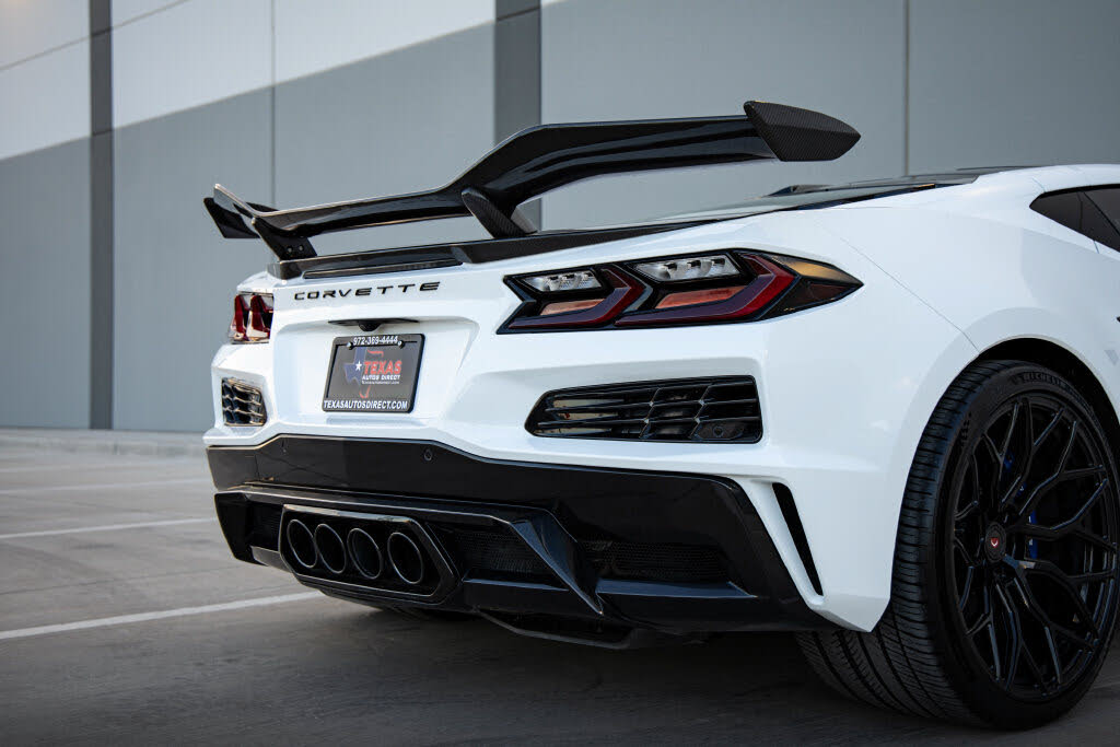 2025 Chevrolet Corvette Z06 3LZ Coupe RWD photo 13