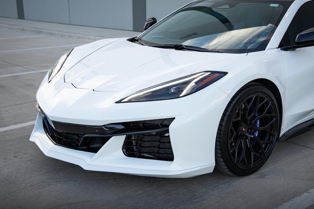 2025 Chevrolet Corvette Z06 3LZ Coupe RWD photo 5