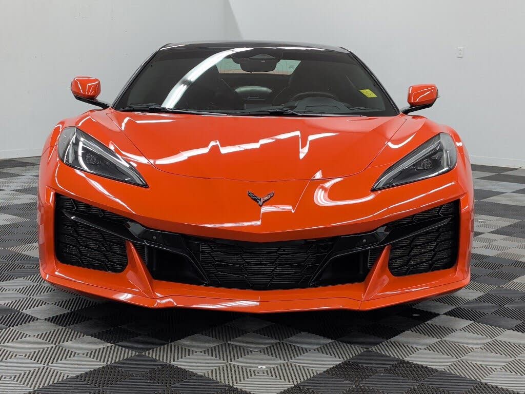 2025 Chevrolet Corvette Z06 2LZ Convertible RWD photo 2