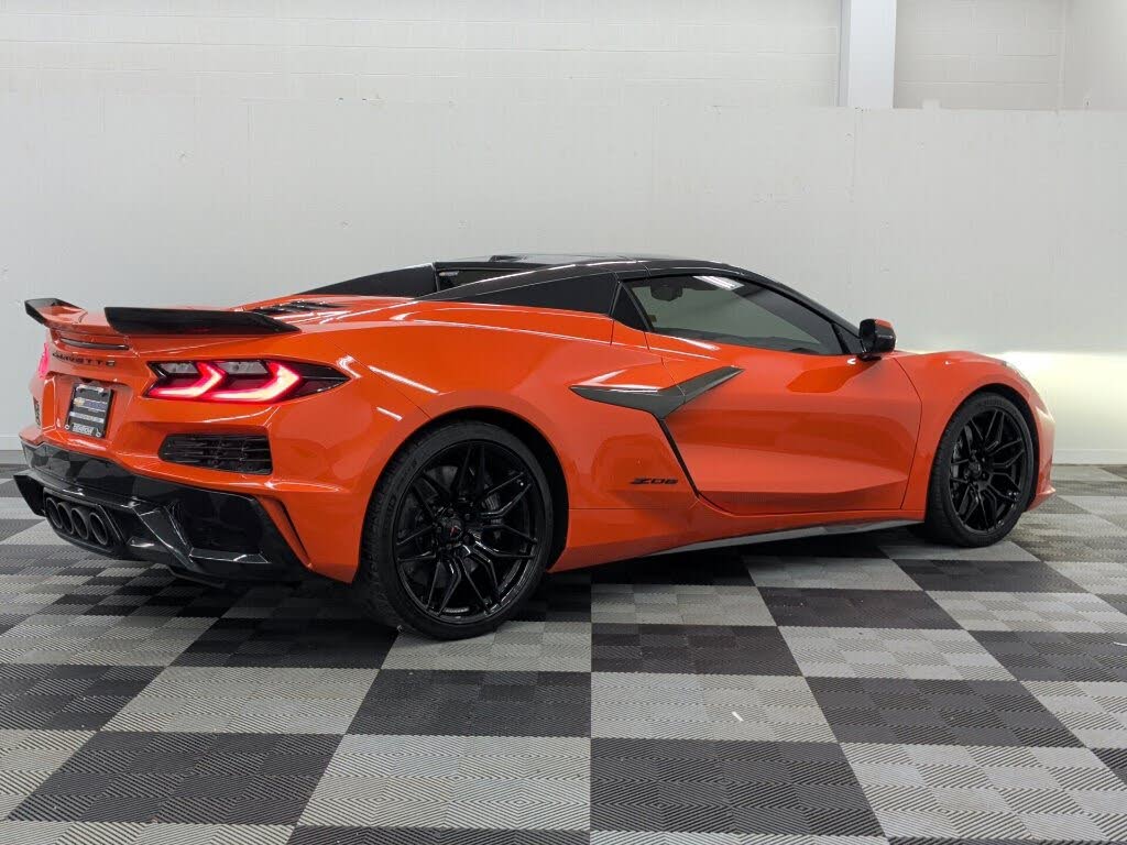 2025 Chevrolet Corvette Z06 2LZ Convertible RWD photo 7