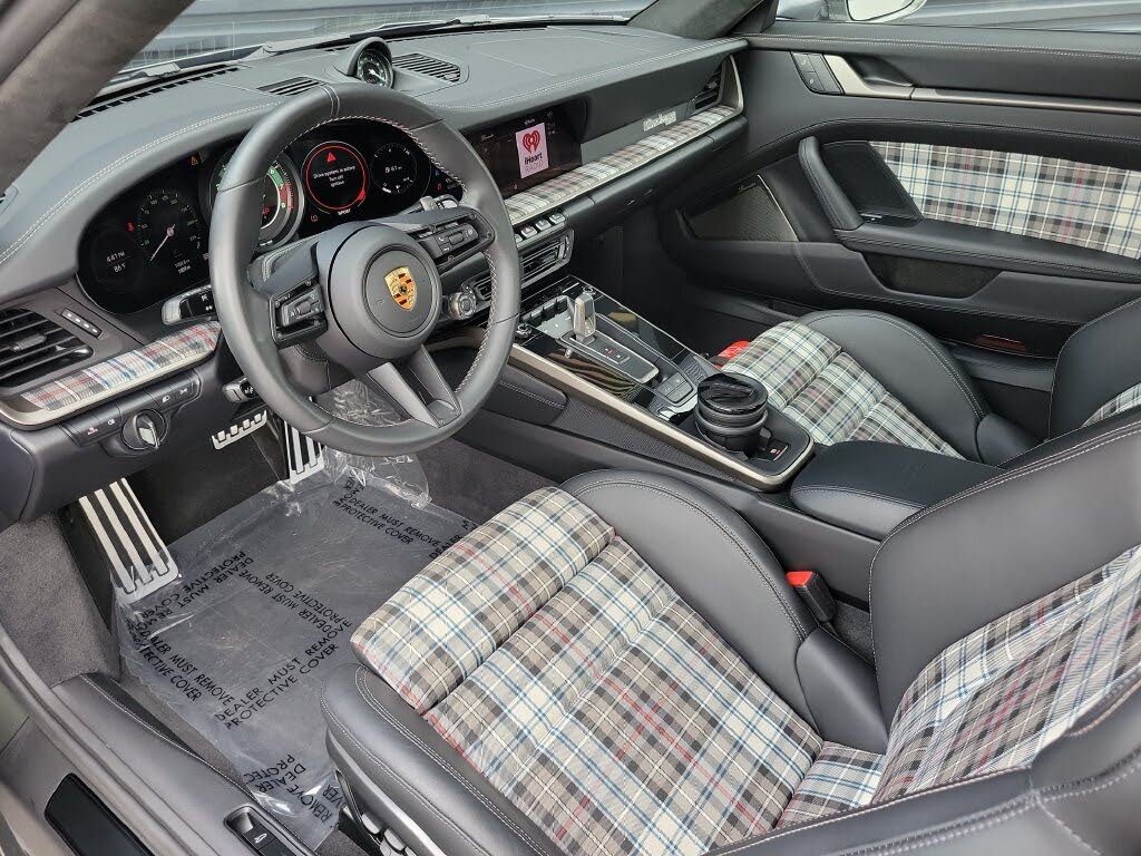 2025 Porsche 911 Turbo Coupe AWD photo 4 of 24