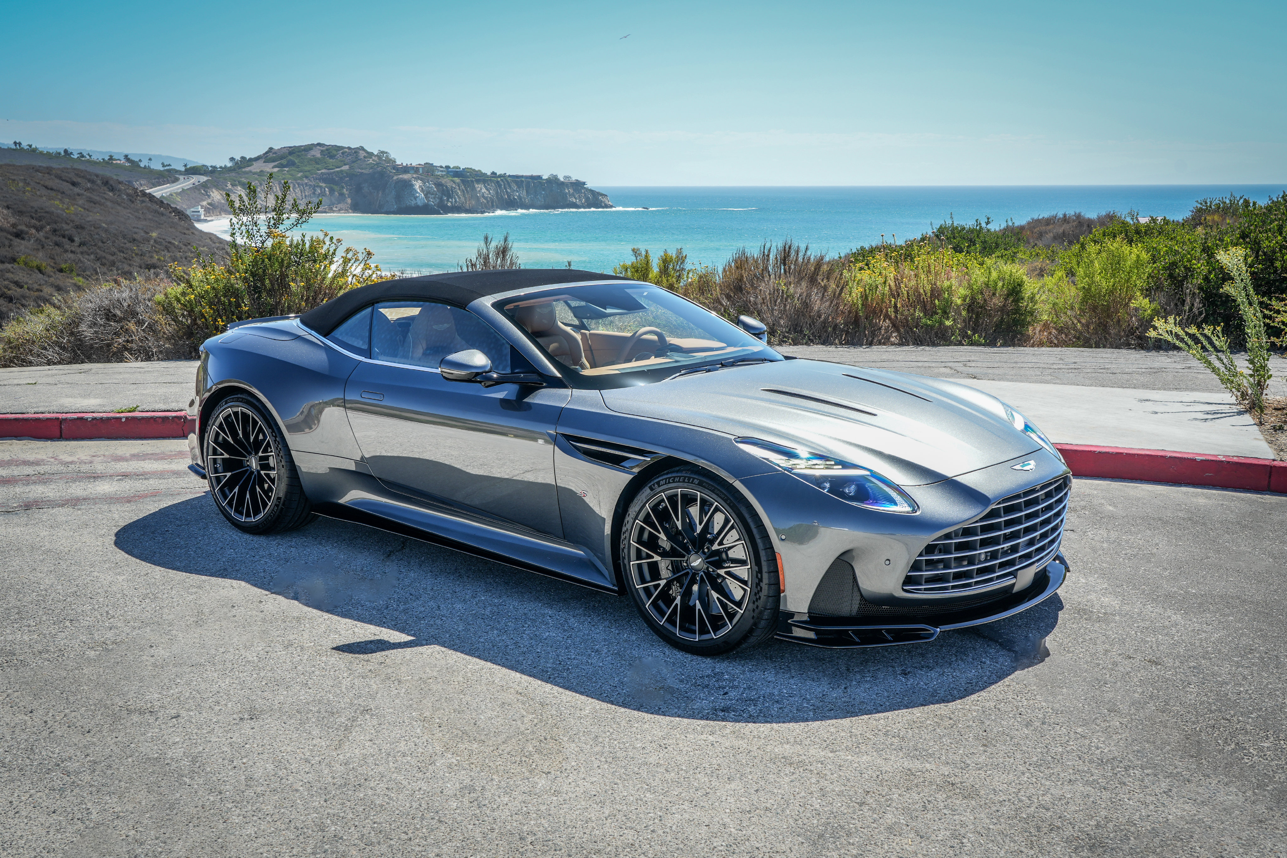 2026 Aston Martin DB12 S Volante RWD - $370,285