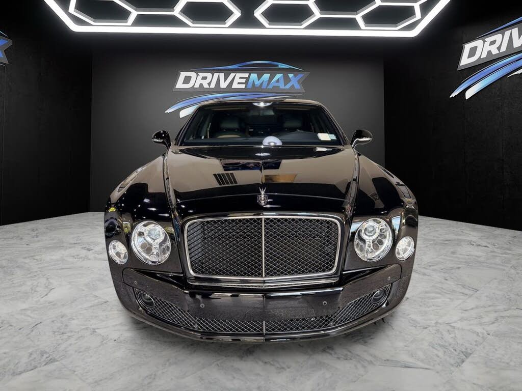 2016 Bentley Mulsanne Speed RWD photo 2