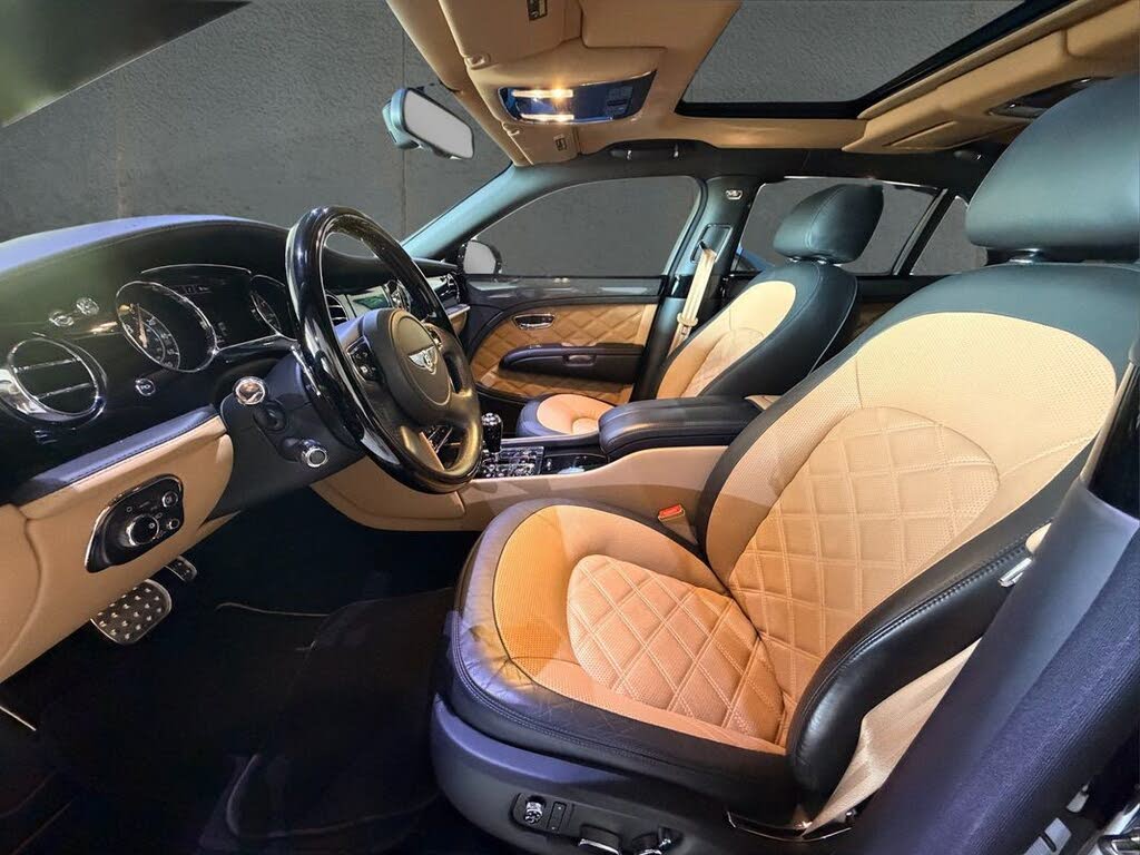 2016 Bentley Mulsanne Speed RWD photo 22